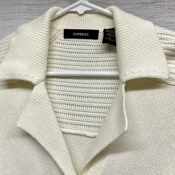 Express white button front shirt dress style Long line sweater cardigan size S - Picture 2 of 11